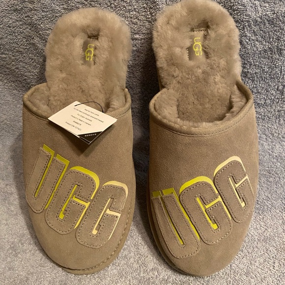 UGG Shoes Authentic Mens Pumice In Color Brand New Size Ugg Mens